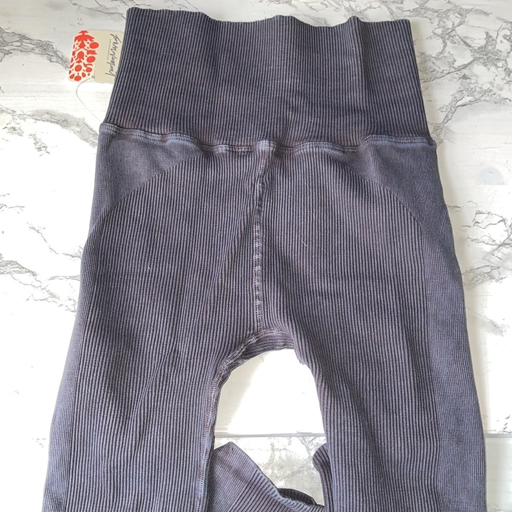FP MOVEMENT BY FREE PEOPLE ULTRA HIGH RISE 7/8 LEGGING 4 WAY RIB STRETCH SZ M/L - Picture 6 of 16